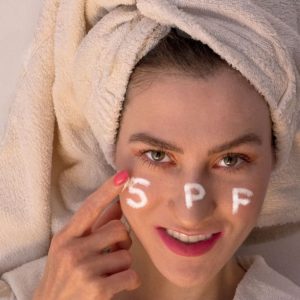 ضد آفتاب با sfp50
